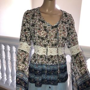 Gorgeous girls top size medium